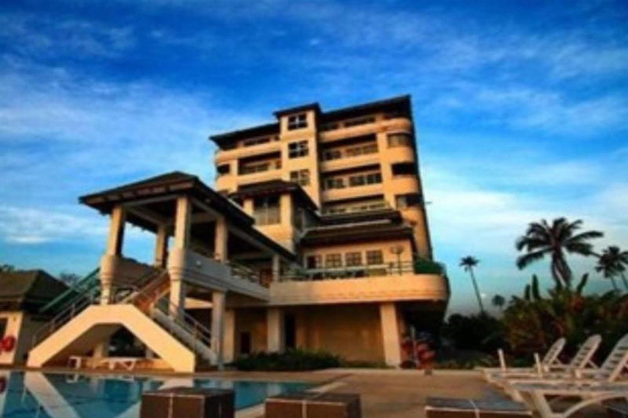 Khanom Golden Beach Hotel Ngoại thất bức ảnh